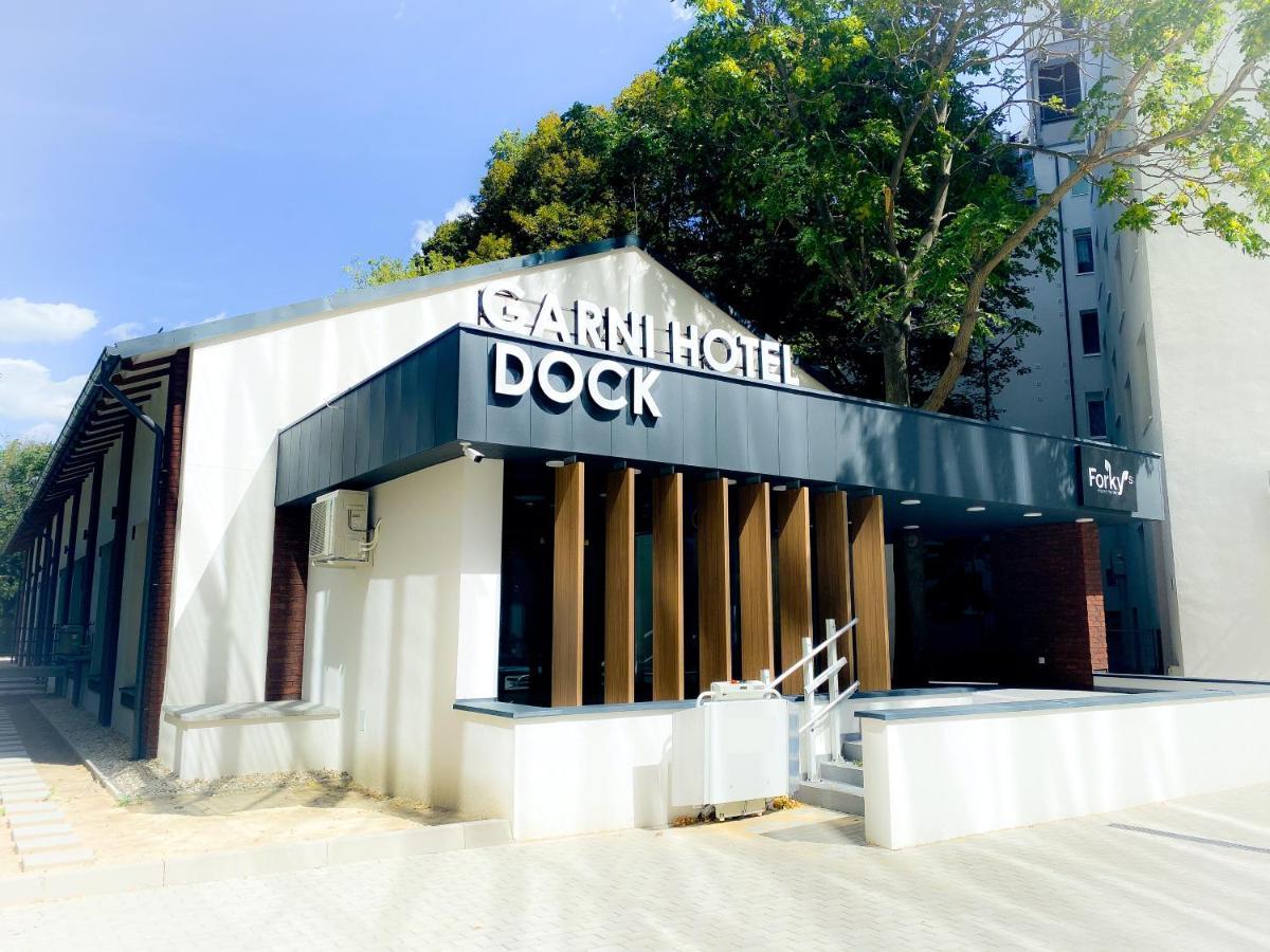 Garni Hotel Dock Bratislava Buitenkant foto