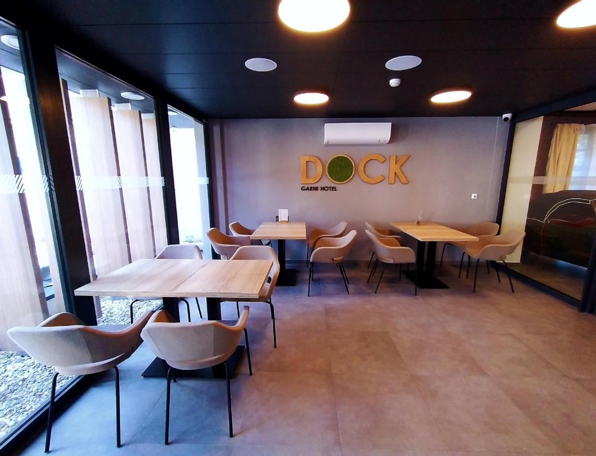 Garni Hotel Dock Bratislava Buitenkant foto
